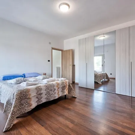 Venice H&s Apt Private With Ac & Tv * ميستر
